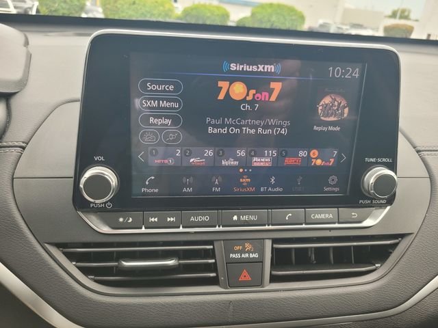 Used 2019 Blue Nissan 2.5 SV image 24
