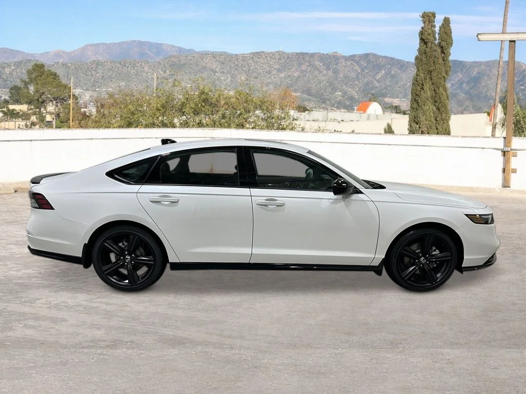 New 2026 Platinum White Pearl Honda Sport-L image 6