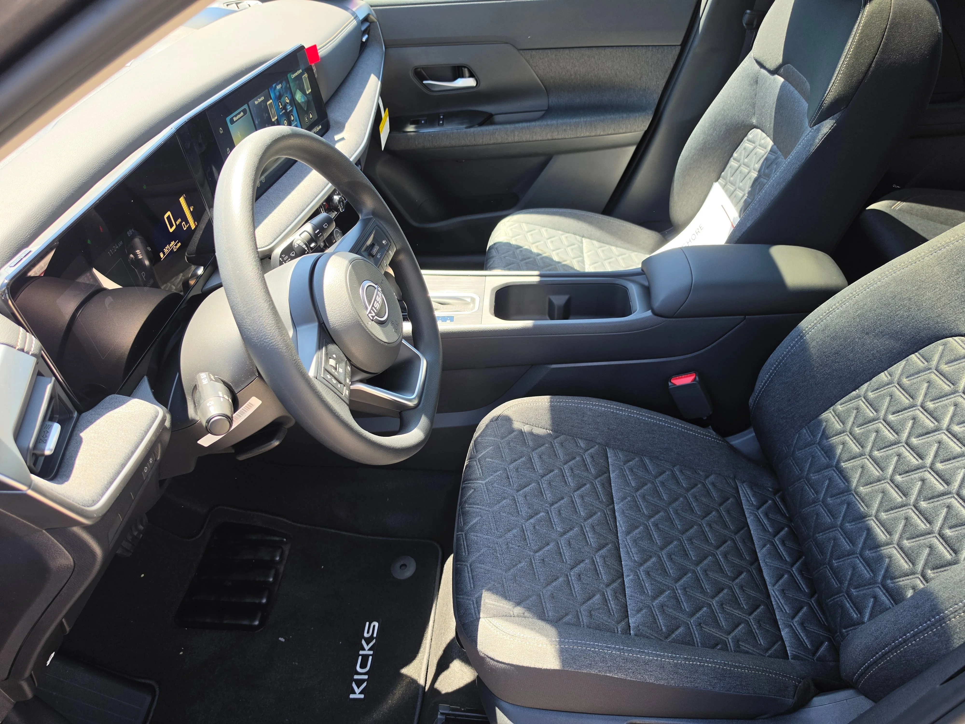 New 2026 Aspen White Tricoat/Super Black Nissan SV image 12