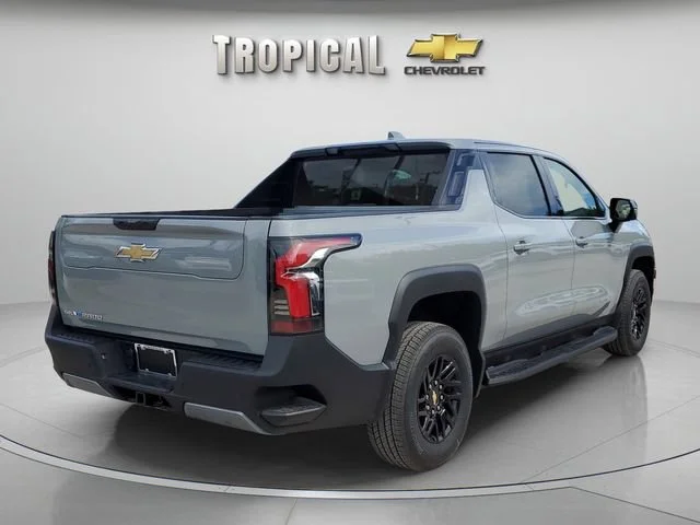 New 2026 Slate Gray Metallic Chevrolet LT - Extended Range image 5