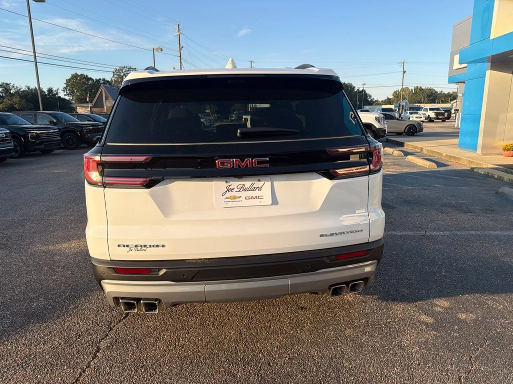 New 2027 Summit White GMC Elevation image 4