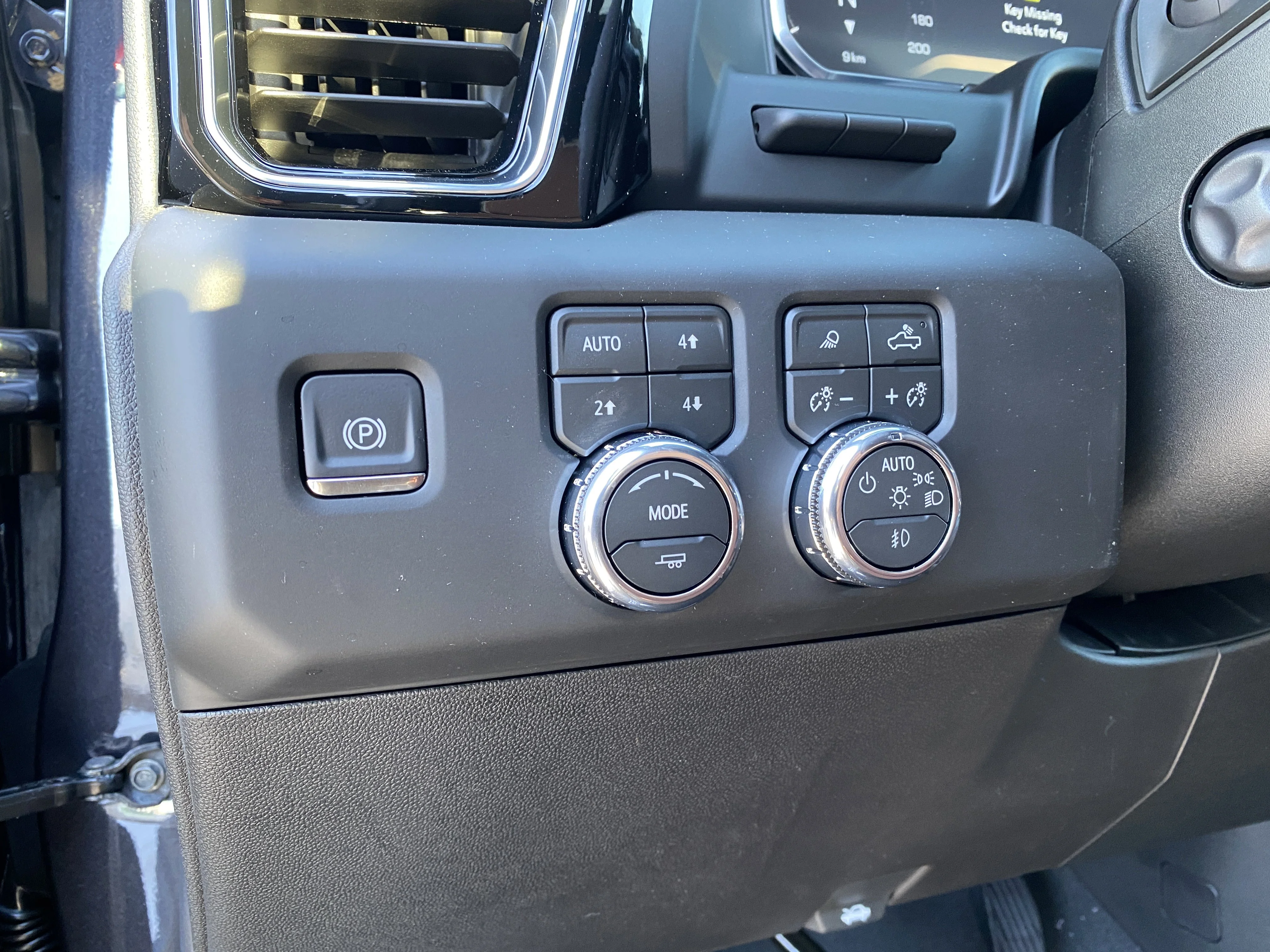 New 2026 TITANIUM RUSH METALLIC GMC Denali Ultimate image 19