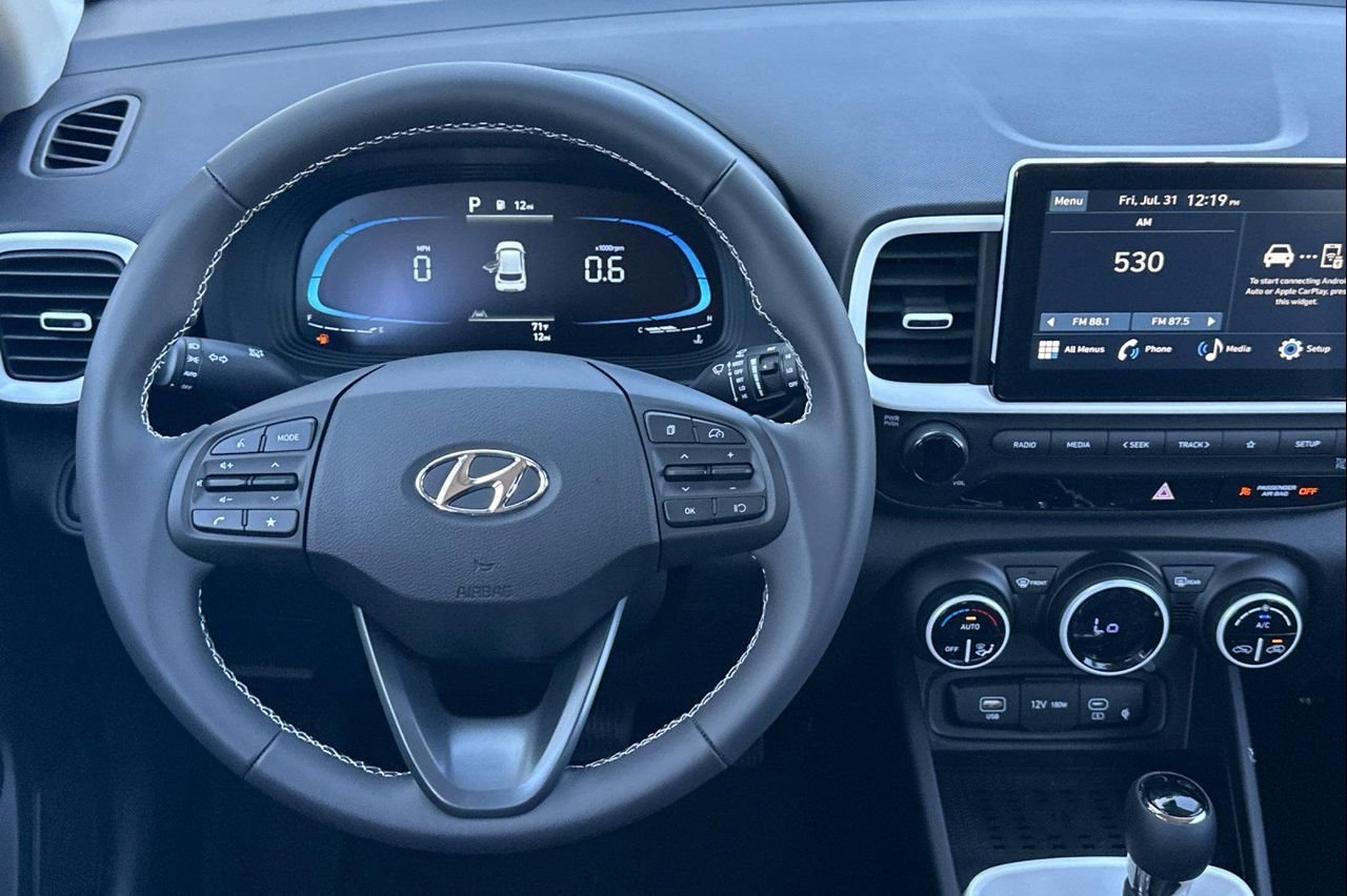 New 2026 Lunar White w/Black Roof Hyundai SEL w/Two-Tone Roof image 14