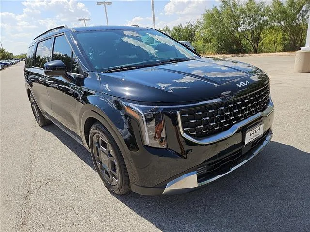 Used 2025 Aurora Black Pearl KIA SX Passenger image 6