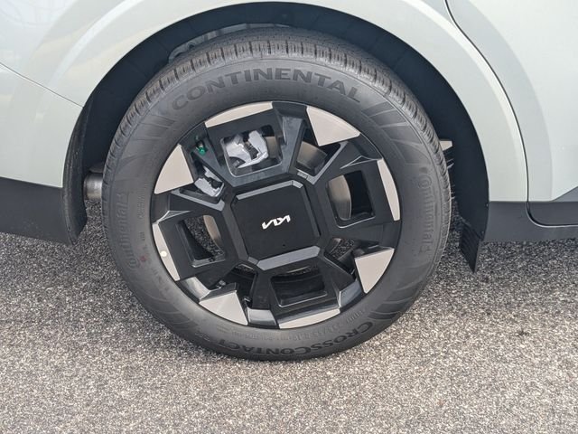 New 2026 Ivory Silver Kia EX image 10