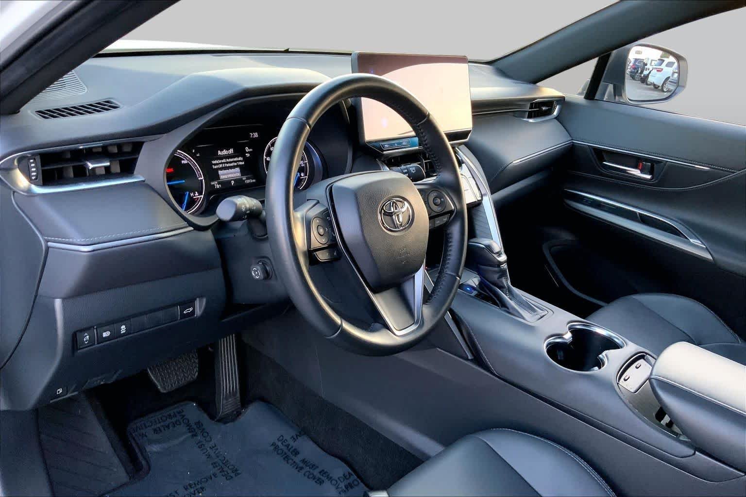 Used 2024 Wind Chill Pearl Toyota Nightshade image 15