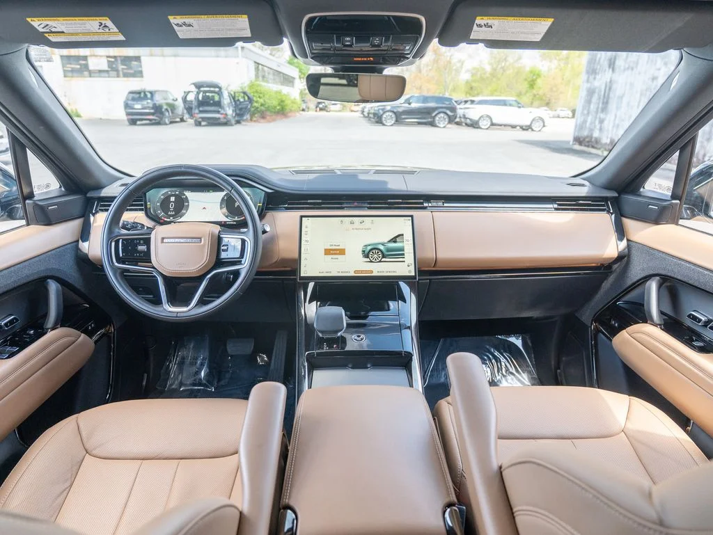 Certified Used 2024 Black Land Rover SE image 18