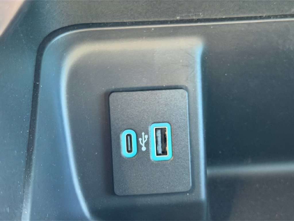 Used 2023 Black Ford XL image 16