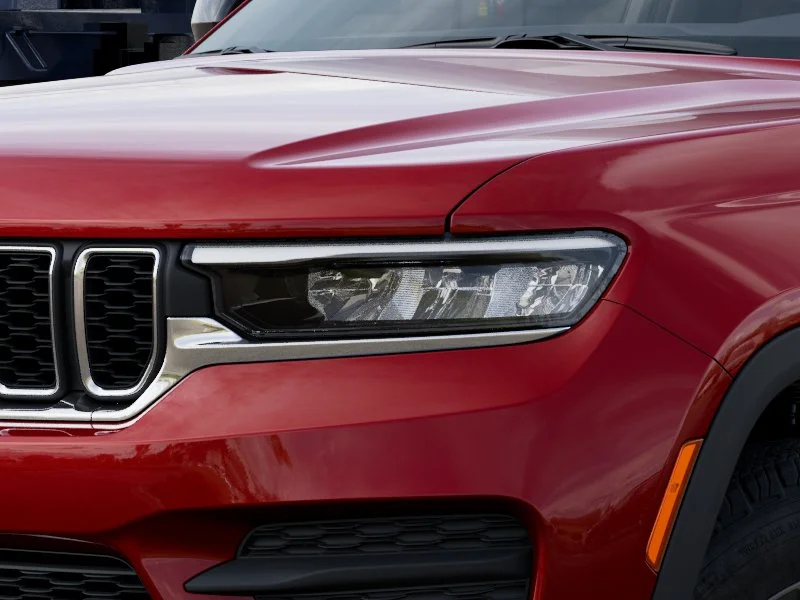 New 2027 Red Hot Pearlcoat Jeep Laredo X image 15