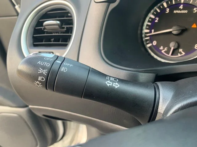 Used 2020 Silver INFINITI PURE image 27