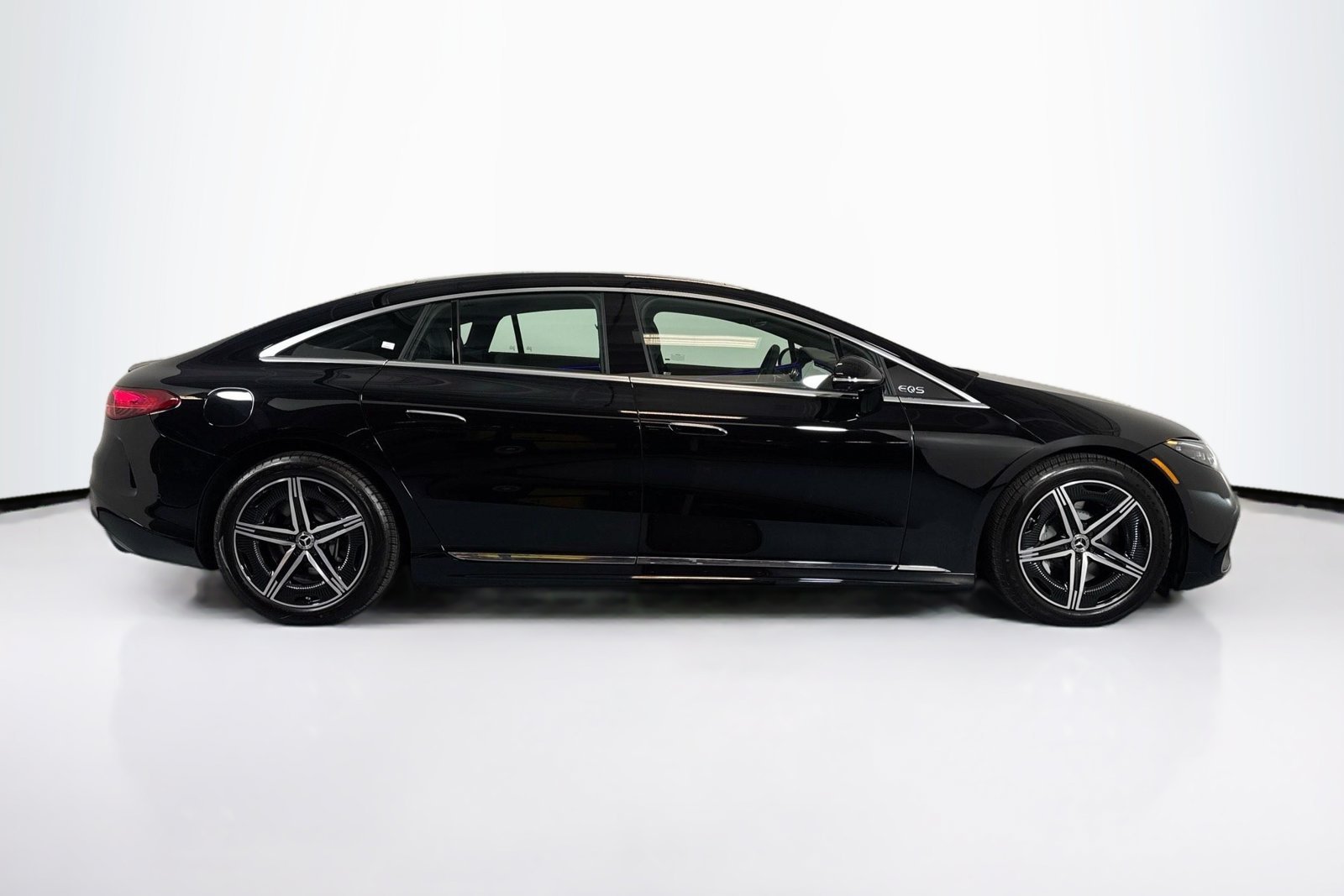 New 2026 Black Mercedes-Benz EQS 450 image 4