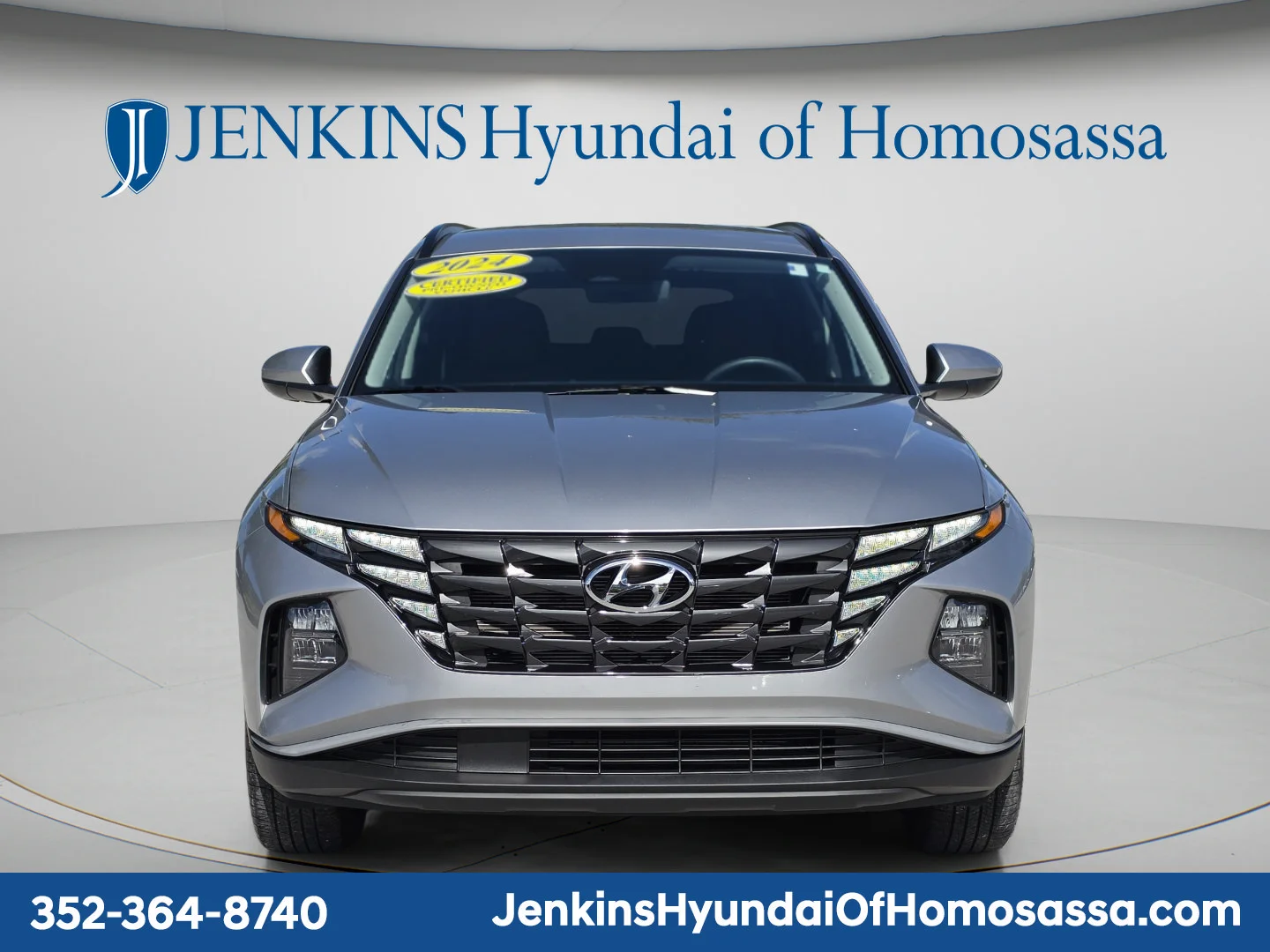 Used 2024 Silver Hyundai SEL image 11