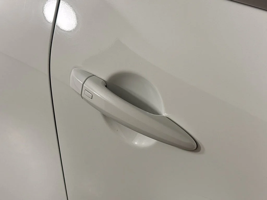 Used 2025 White Nissan SV image 12