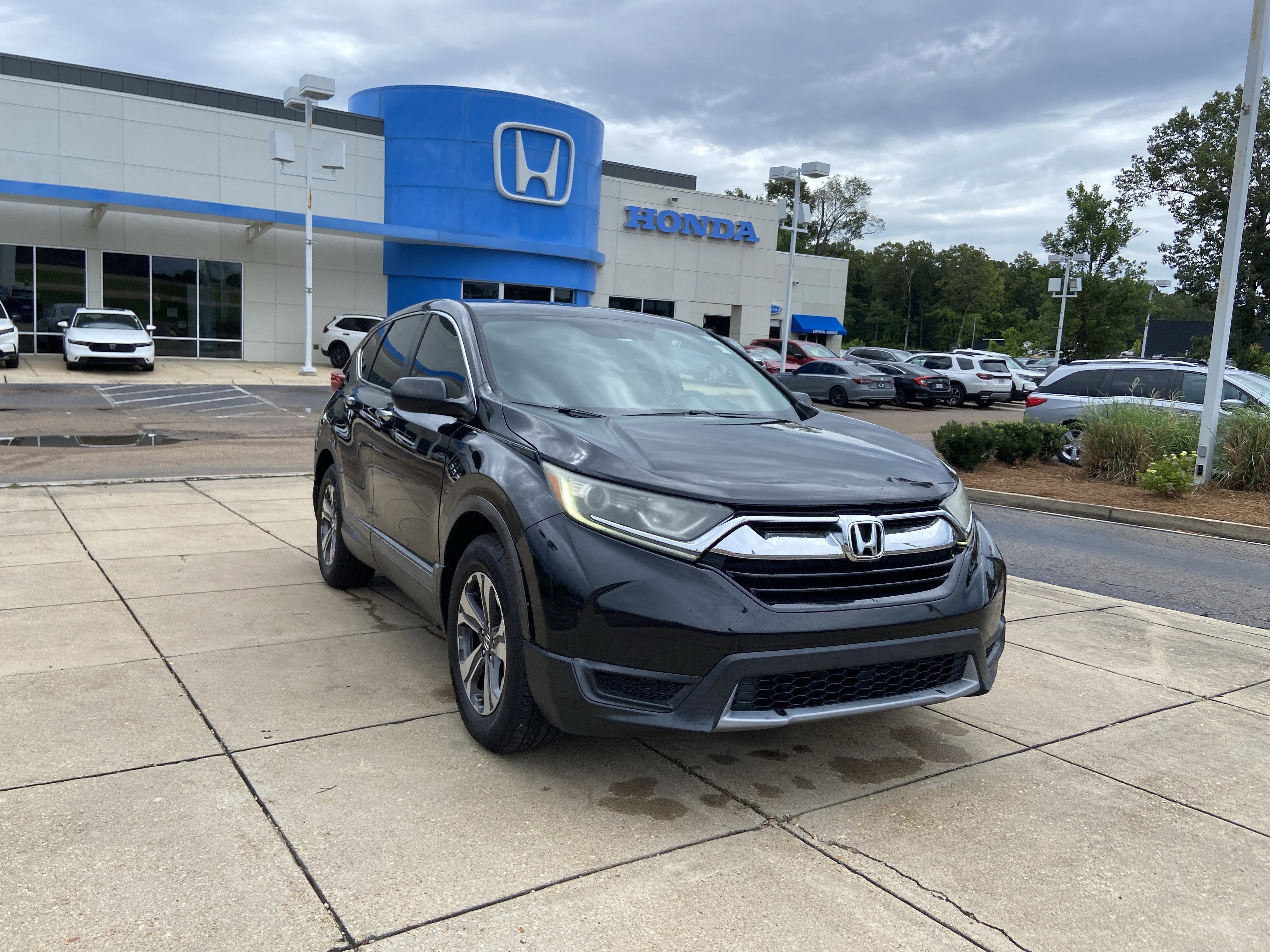Used 2018 Crystal Black Pearl Honda LX image 2