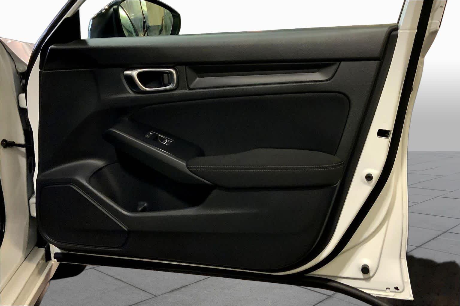 Used 2024 Platinum White Pearl Honda Sport image 41