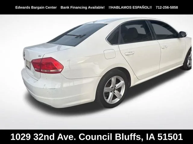 Used 2013 White Volkswagen 2.5 SE image 8