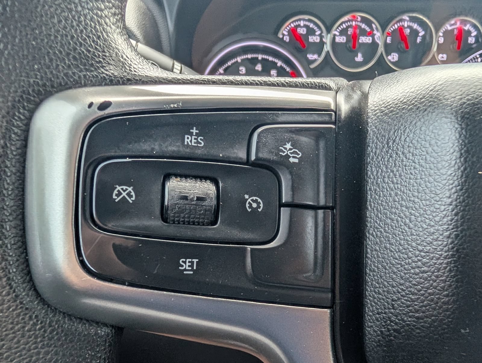 Used 2022 Black Chevrolet Custom image 23