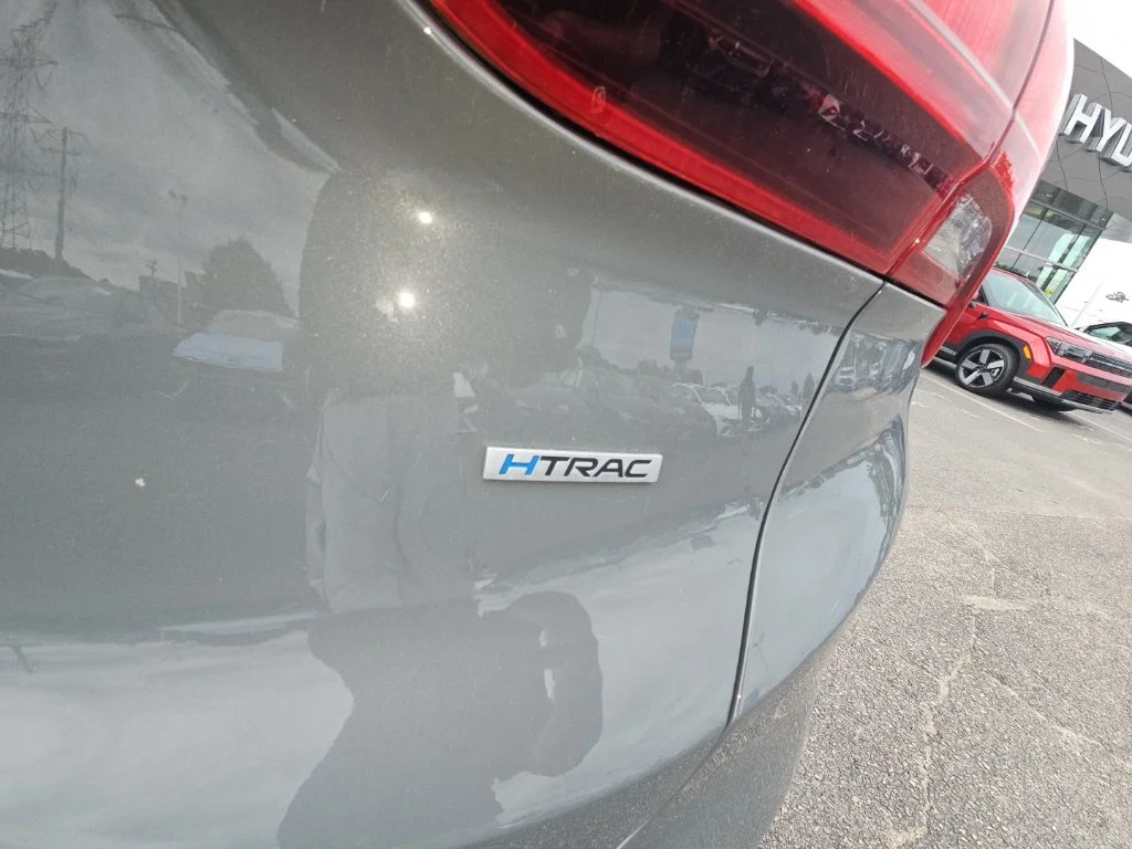 Used 2022 Gray Hyundai SEL image 8