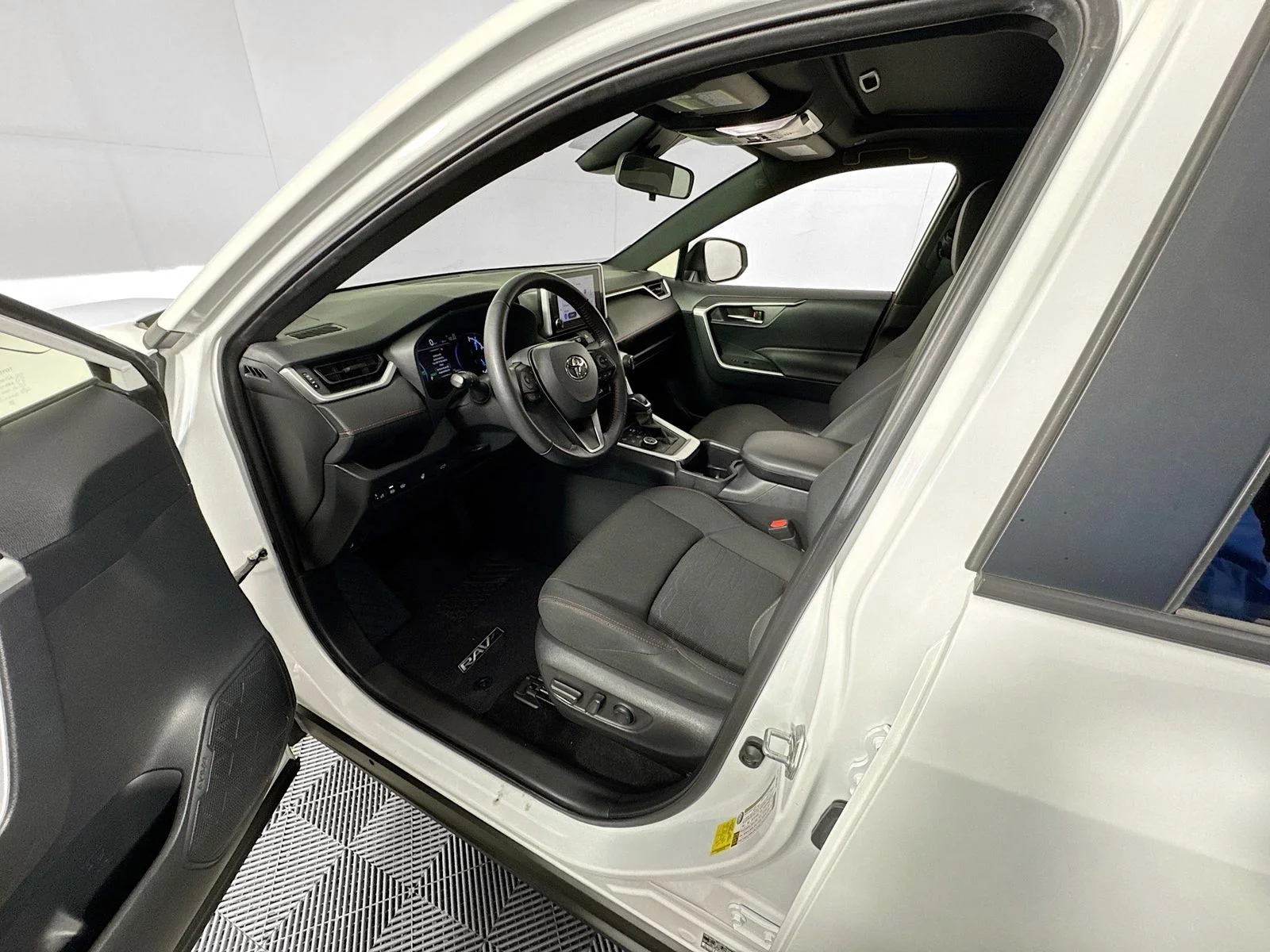 Used 2023 White Toyota SE image 20