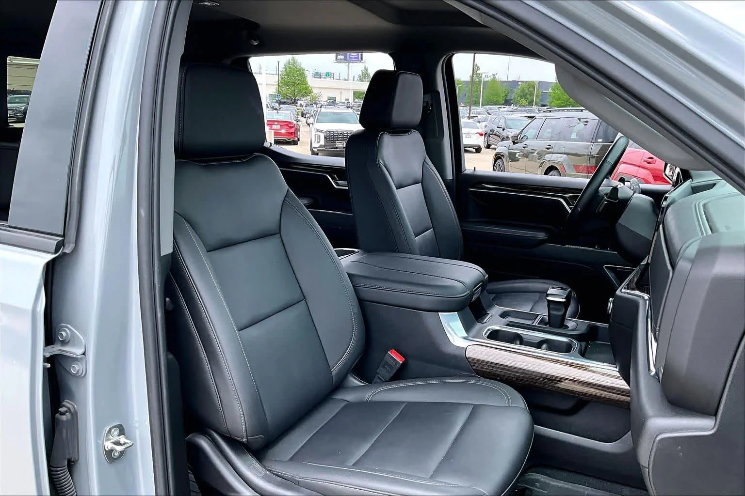 Used 2024 Thunderstorm Gray GMC Elevation image 9