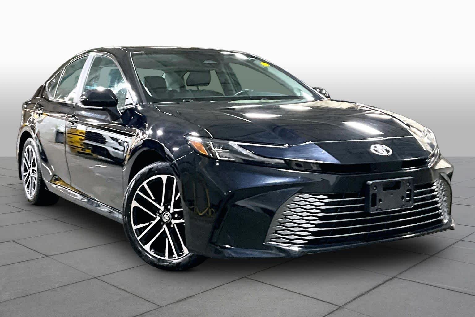 Used 2025 Midnight Black Metallic Toyota XLE image 3