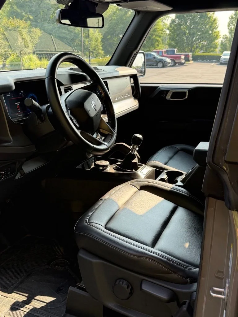 Used 2025 Gray Ford Badlands image 15