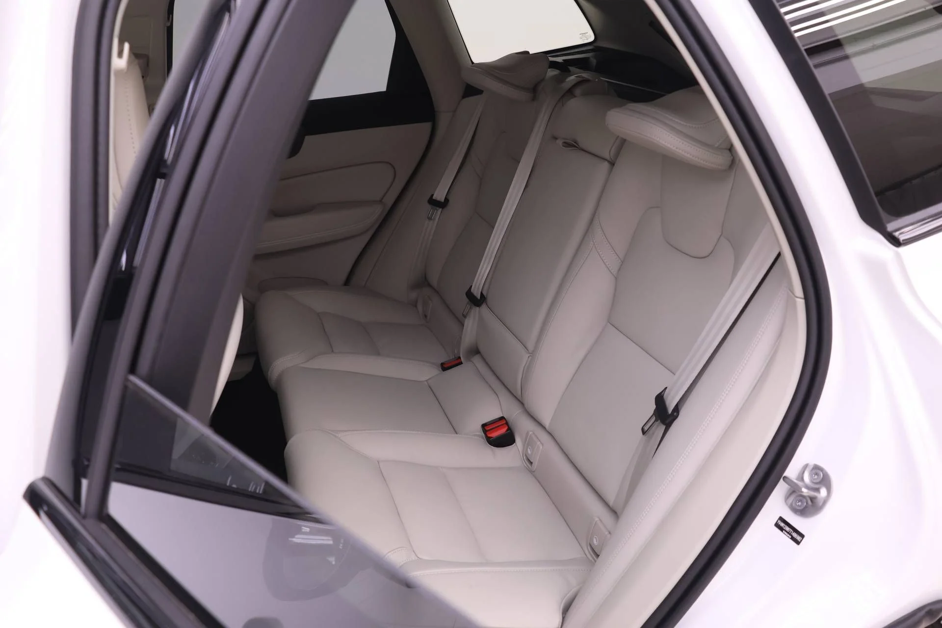 New 2026 Crystal White Volvo Ultra image 12