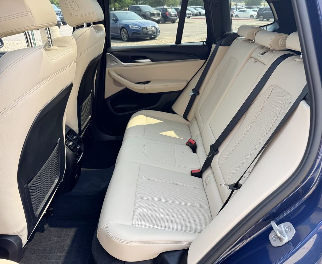 Used 2024 Blue BMW xDrive30i image 30