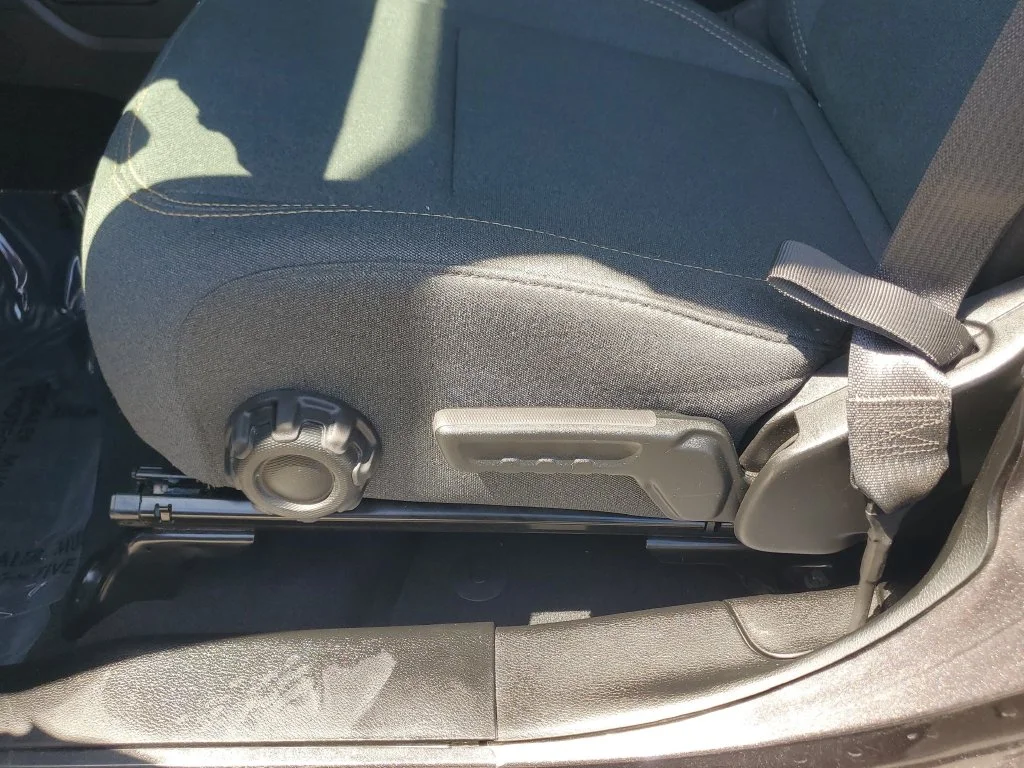 Used 2025 Gray Jeep Sahara 4xe image 30
