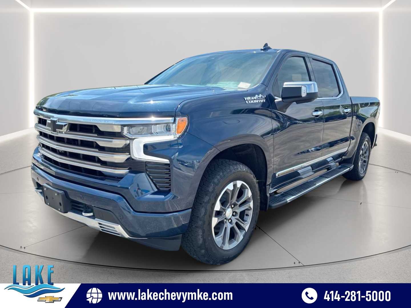 Certified Used 2022 Northsky Blue Metallic Chevrolet High Country image 3