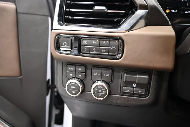 2026 GMC Yukon XL Denali Ultimate - Photo 31