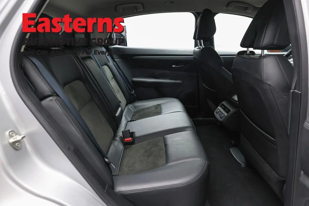 Used 2023 Silver Nissan ENGAGE image 23