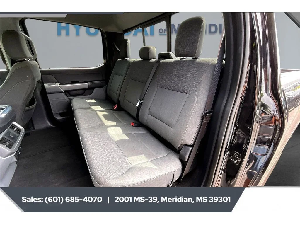 Used 2024 Agate Black Metallic Ford XLT image 19