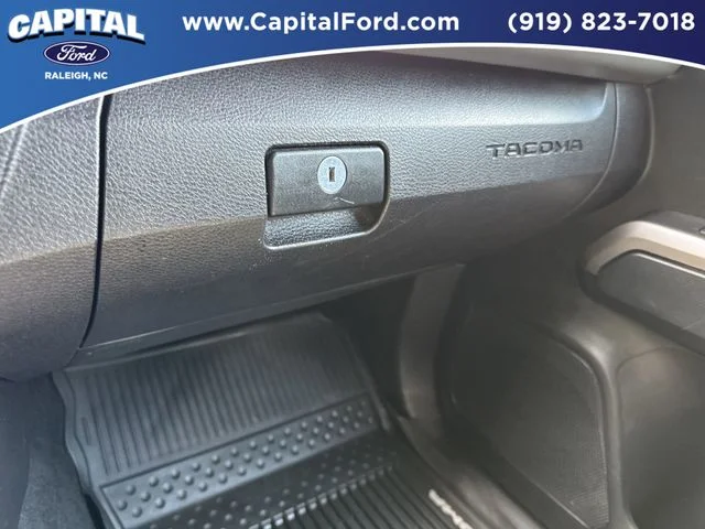 Used 2016 Gray Toyota SR5 image 26