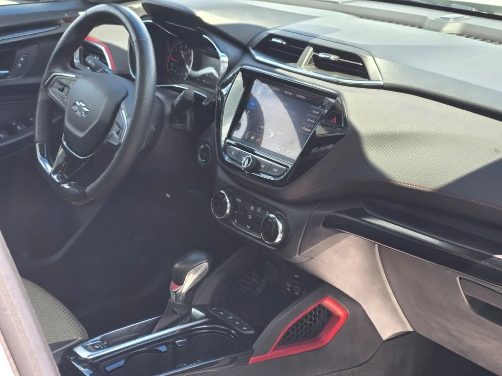 Used 2022 White Chevrolet RS image 8
