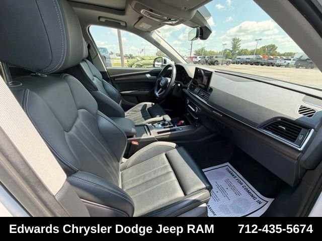 Used 2021 White Audi 45 Prestige image 31