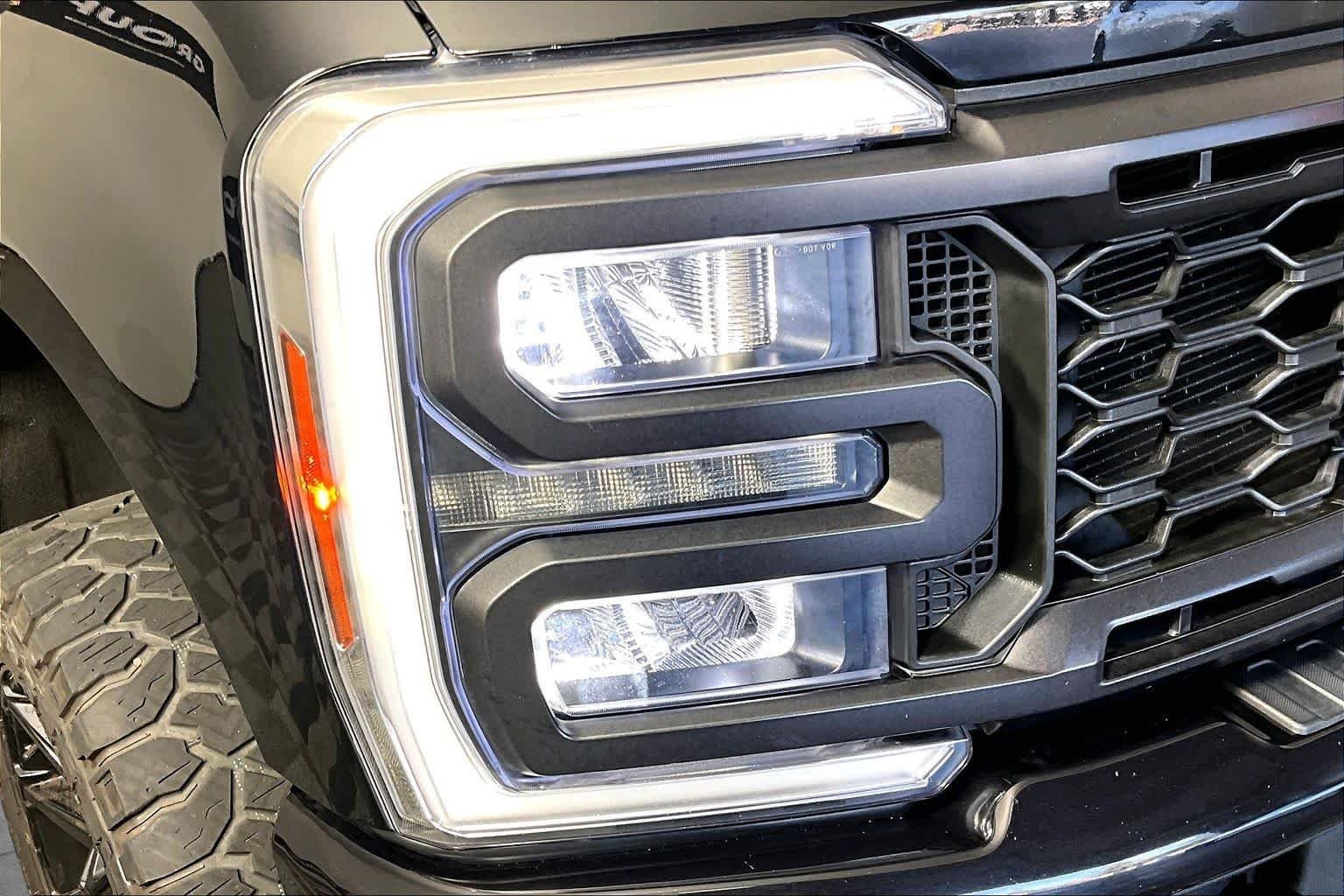 Used 2024 Agate Black Ford LARIAT image 26