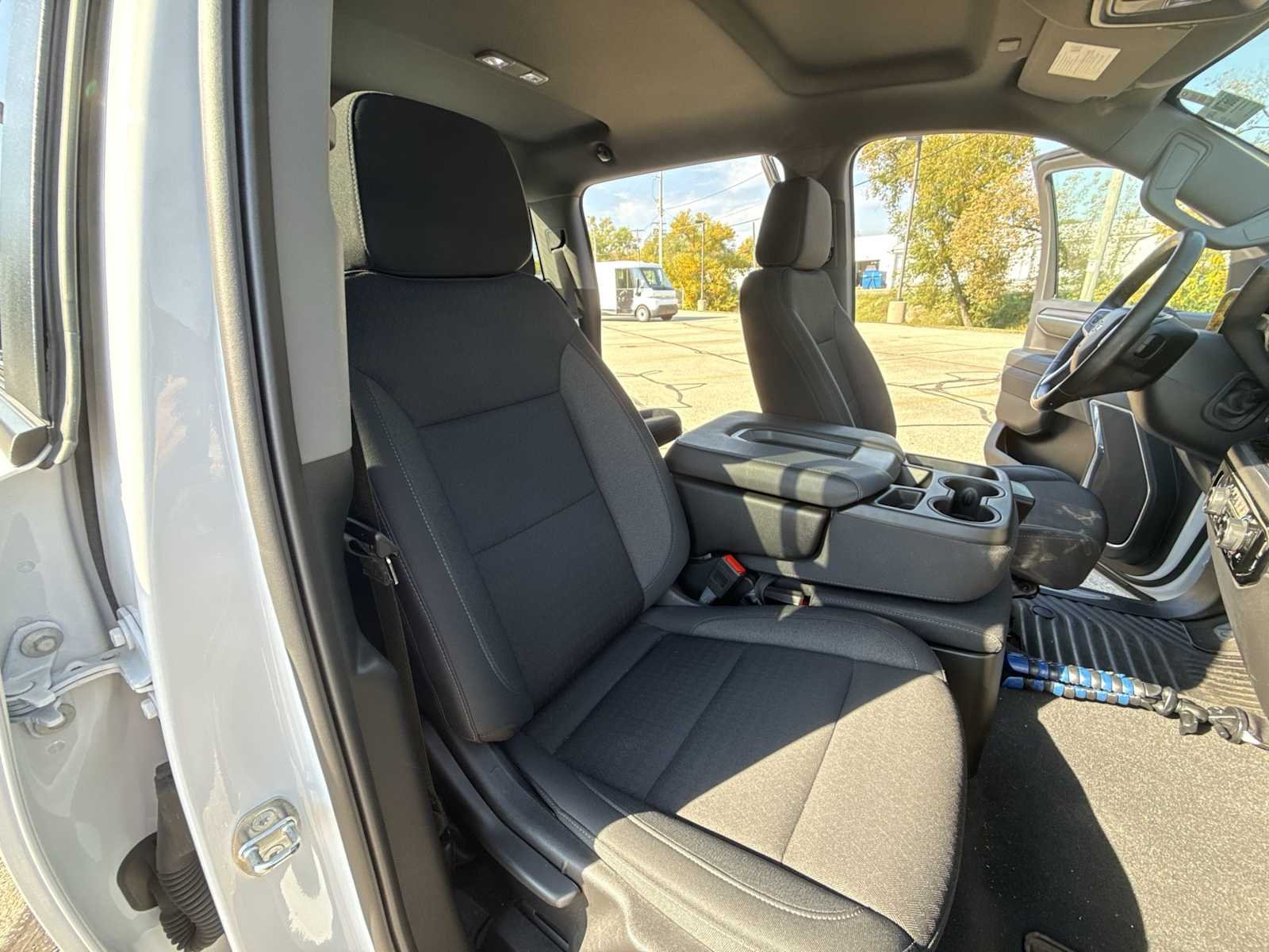 2024 Chevrolet Silverado 1500 LT - Photo 26