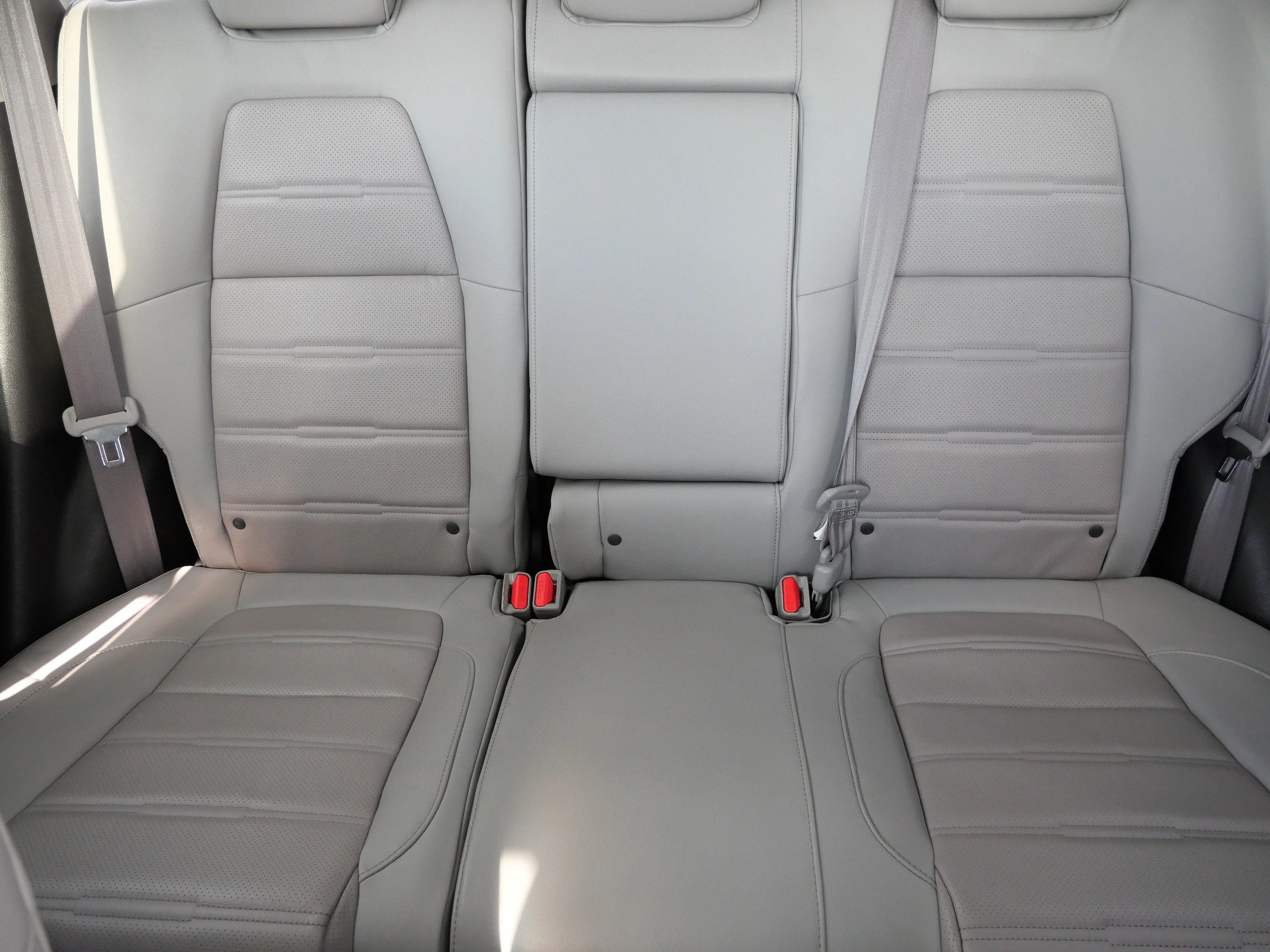 Certified Used 2018 Gunmetal Metallic Honda EX-L image 13