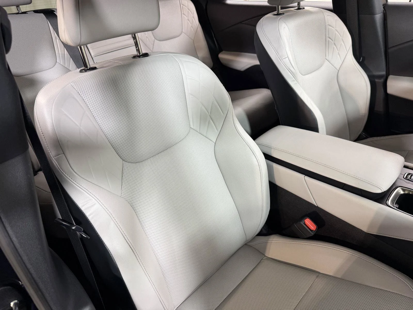 Used 2024  Lexus 350 Premium image 39