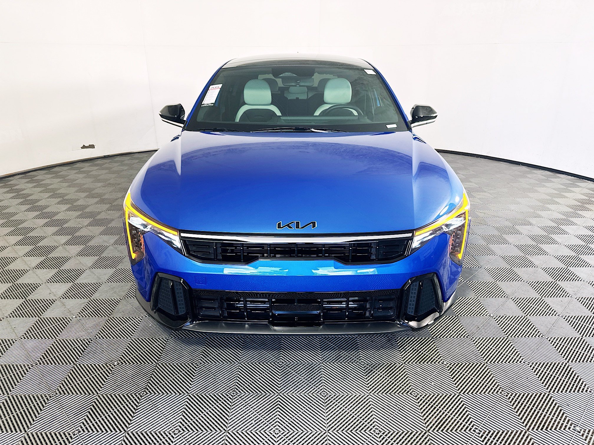 Used 2026 Wave Blue Kia GT-Line Turbo image 8