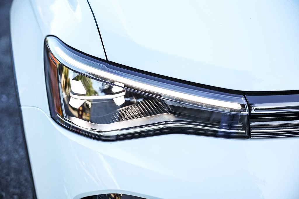 New 2026 White Volkswagen 1.5T S image 13