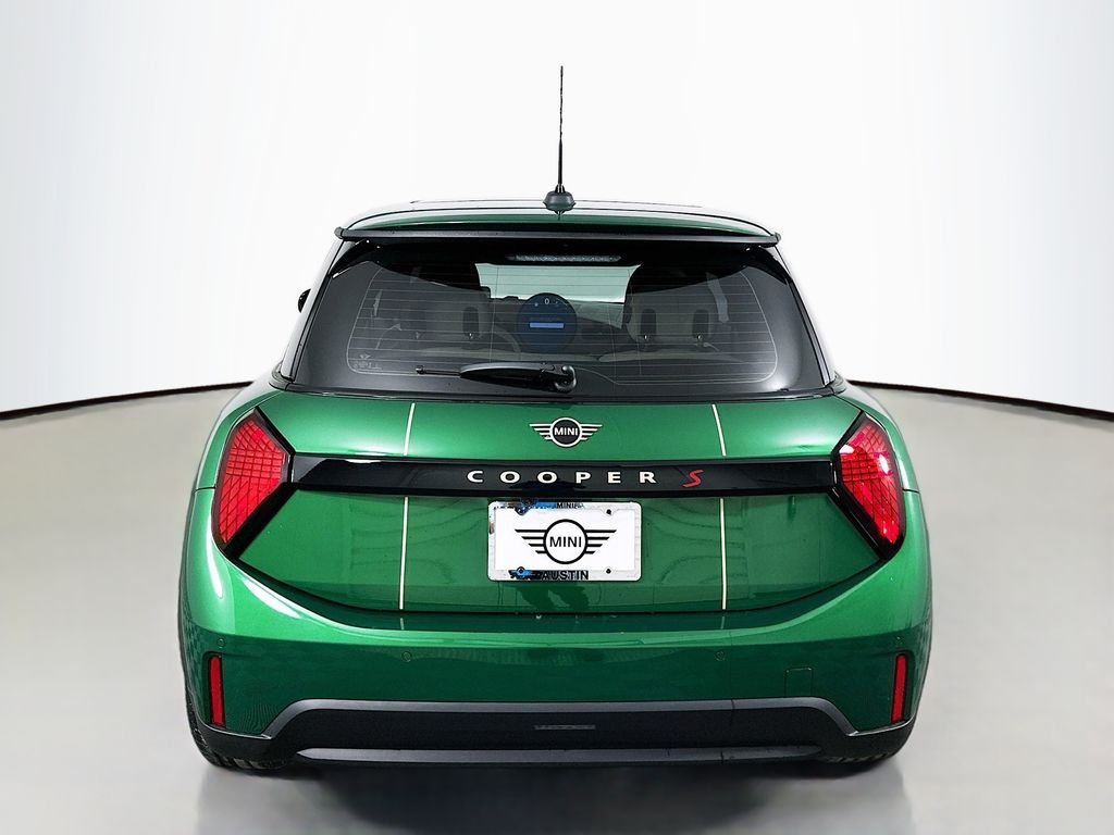 New 2026 Green MINI Iconic image 6