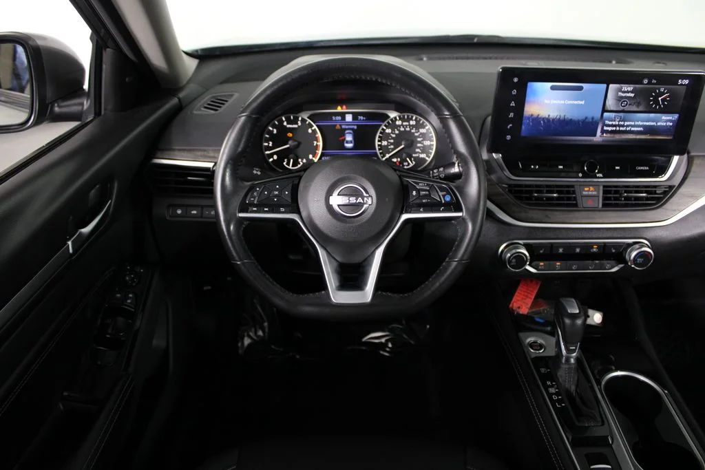 2023 Nissan Altima SV - Photo 7