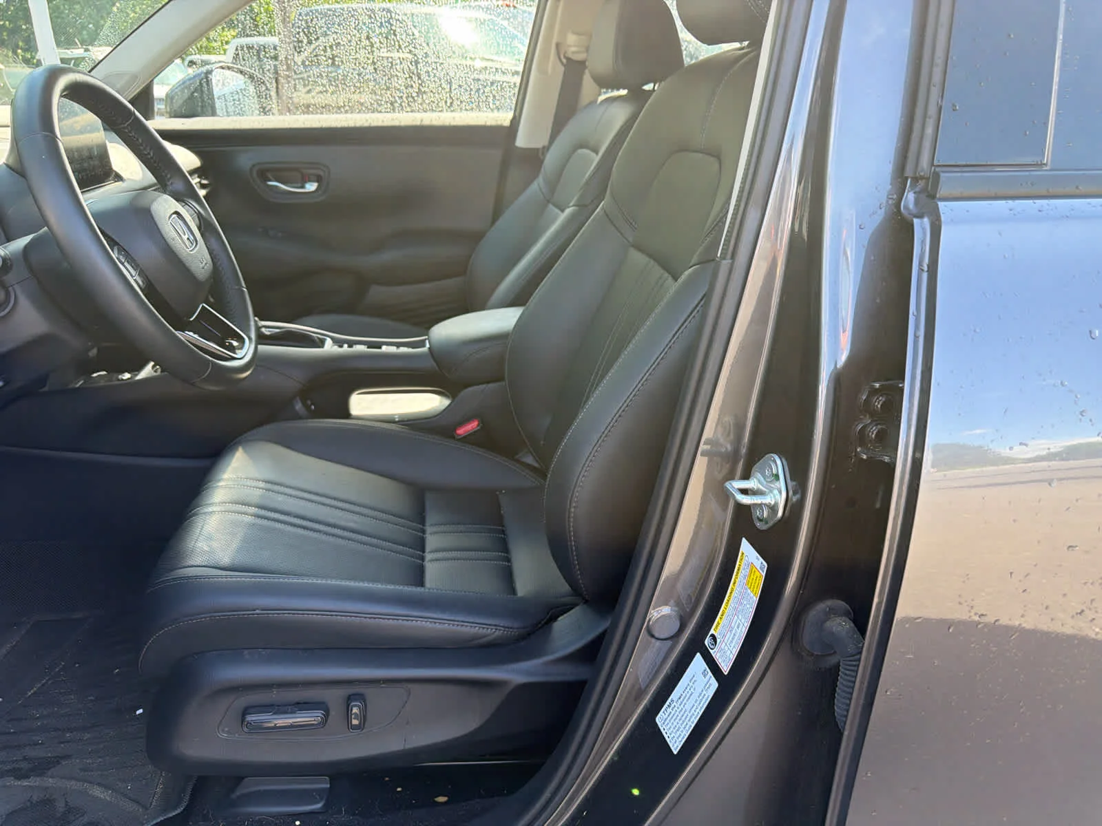 Used 2024 Modern Steel Metallic Honda EX-L image 12