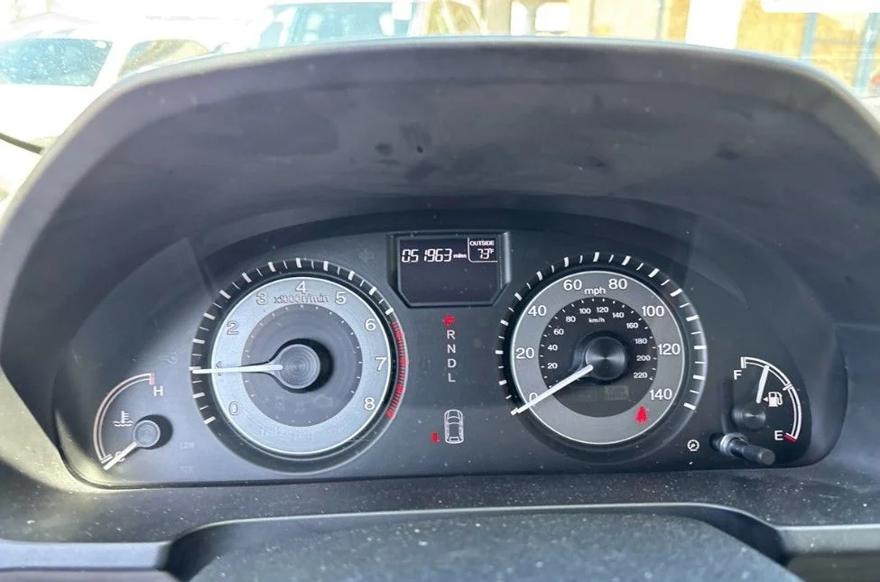 Used 2016 White Honda SE image 5