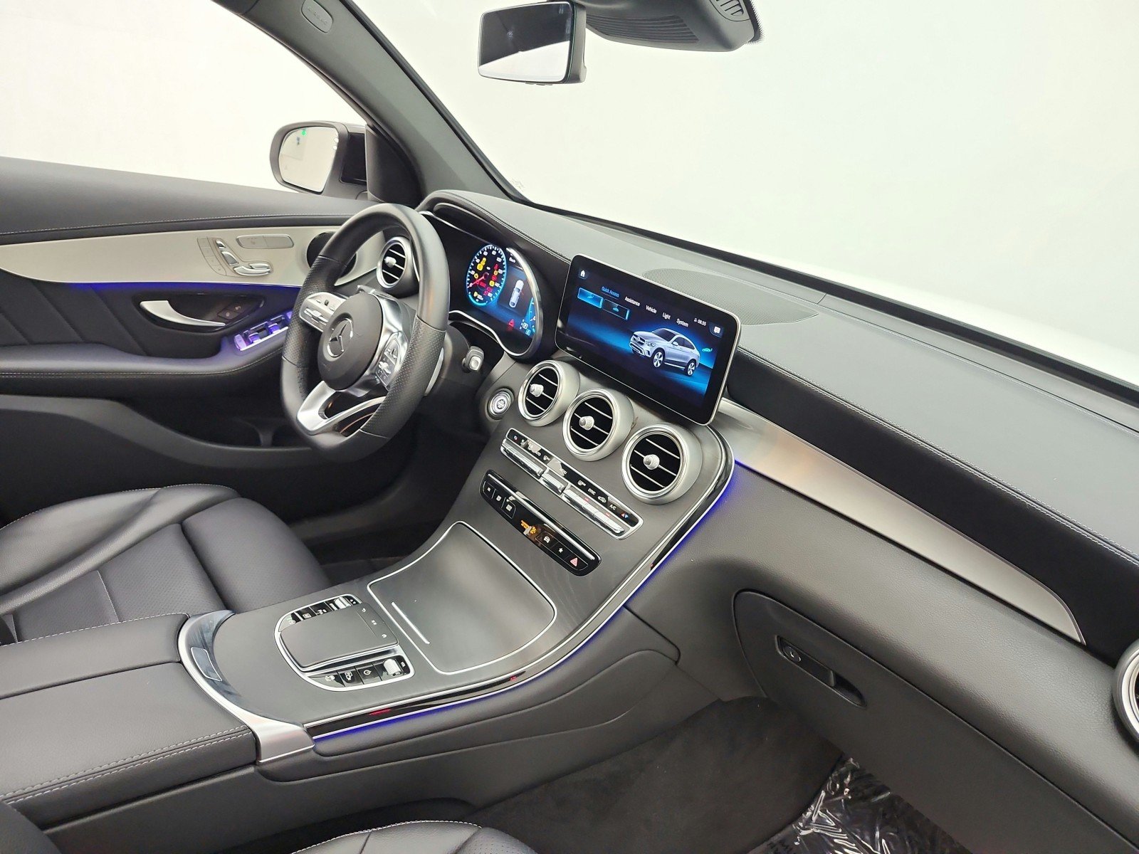Certified Used 2023 Polar White Mercedes-Benz GLC 300 4MATIC® Coupe image 19