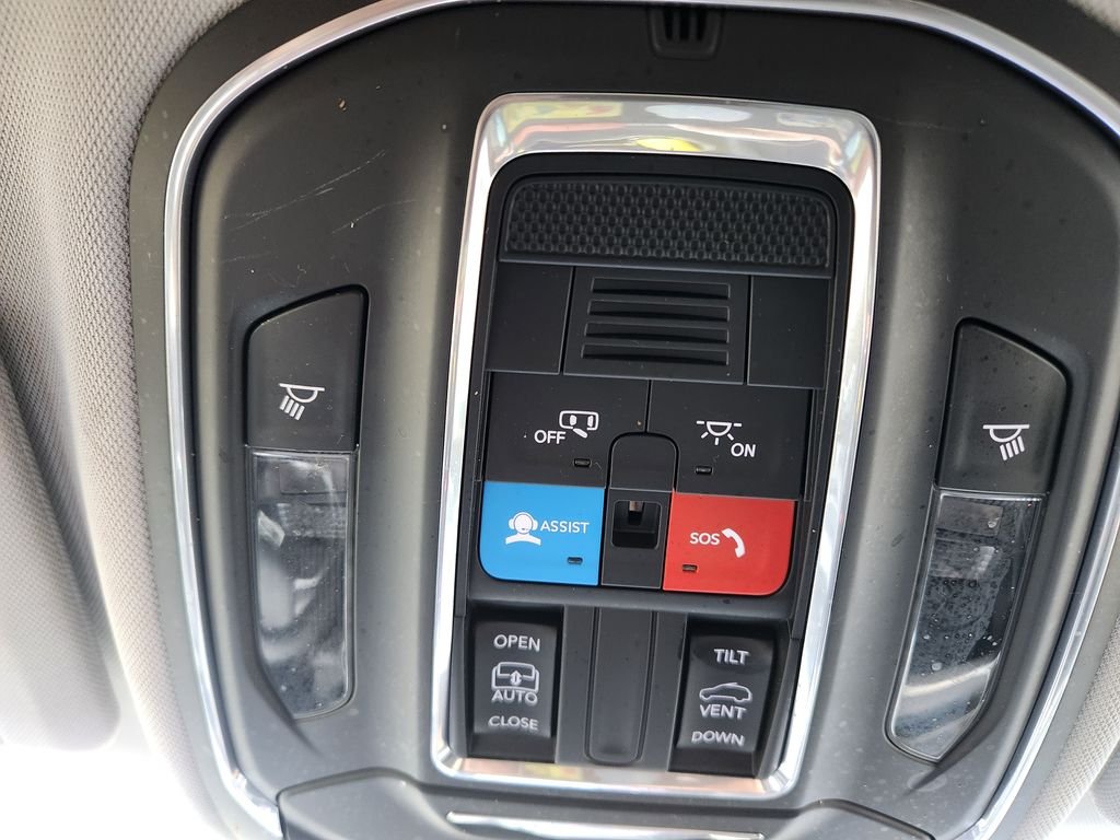 Used 2024 Silver Jeep Laredo image 15