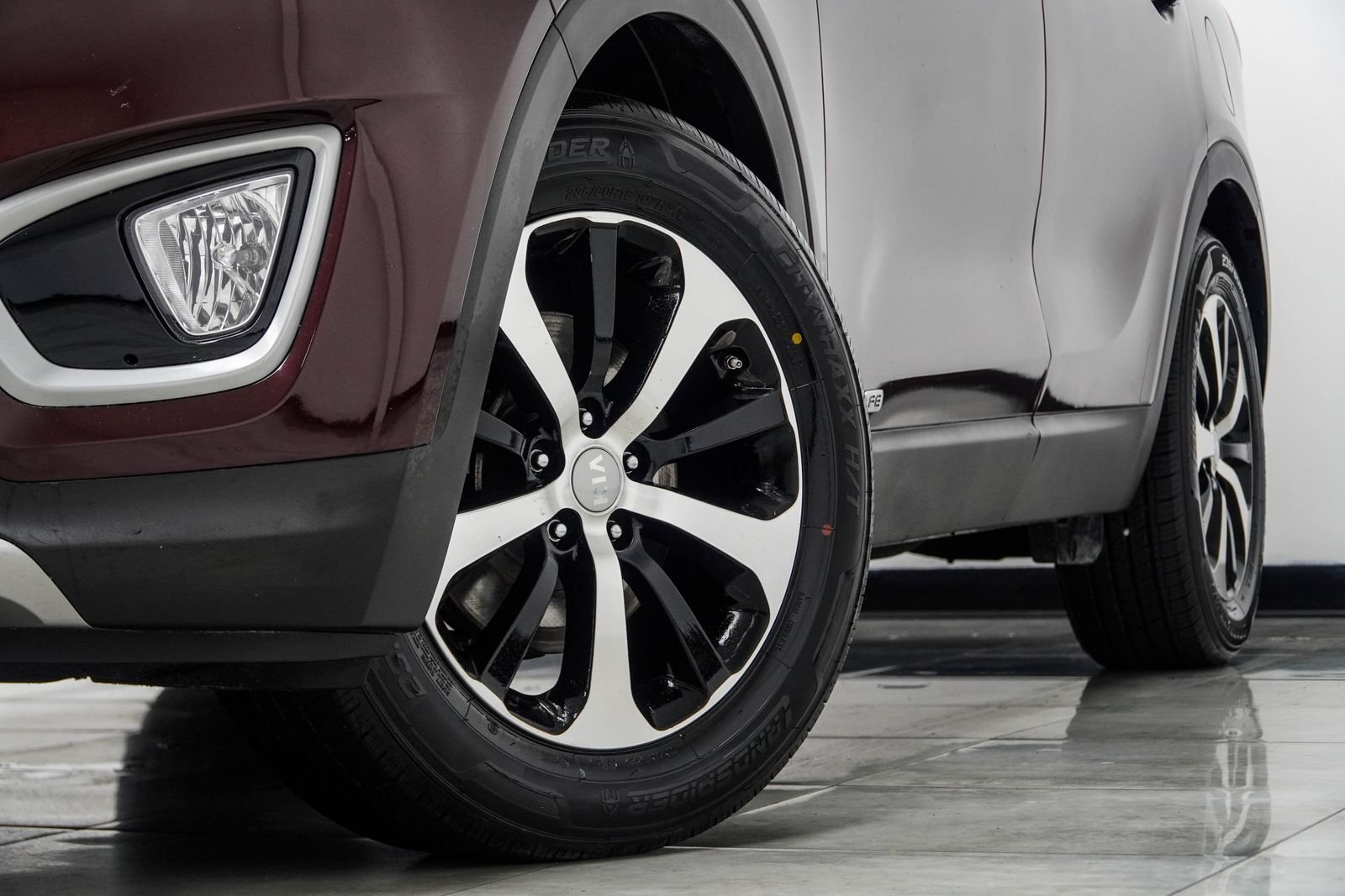 Used 2018 Purple Kia EX image 3