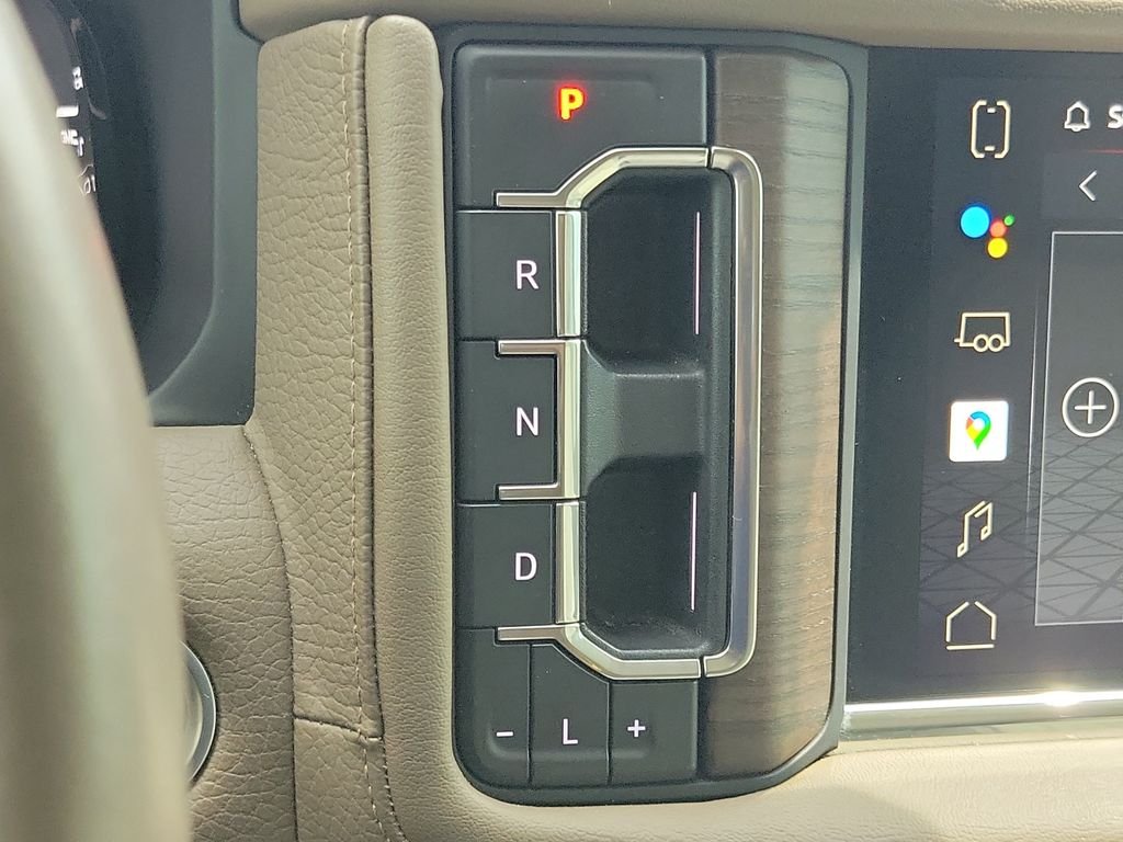 Used 2022 White GMC Denali image 28
